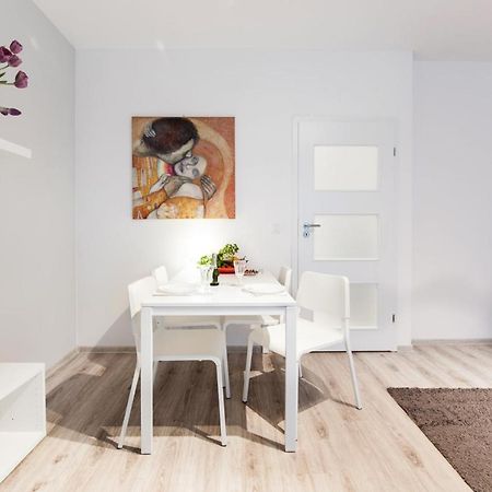 Project Comfort Apartament Dywizjonu 303 175/8 Warszawa Apartment Екстериор снимка
