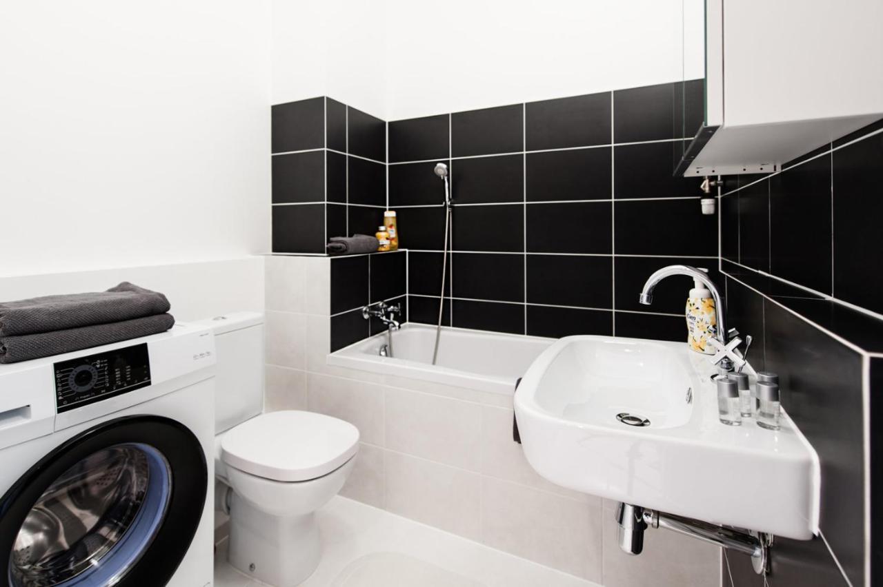 Project Comfort Apartament Dywizjonu 303 175/8 Warszawa Apartment Екстериор снимка